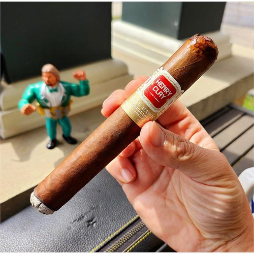 Henry Clay War Hawk Rebellious Limited Edition Toro 6  * 54