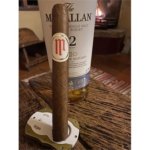 Crowned Heads Mil Dias Corona Gorda 6  * 46