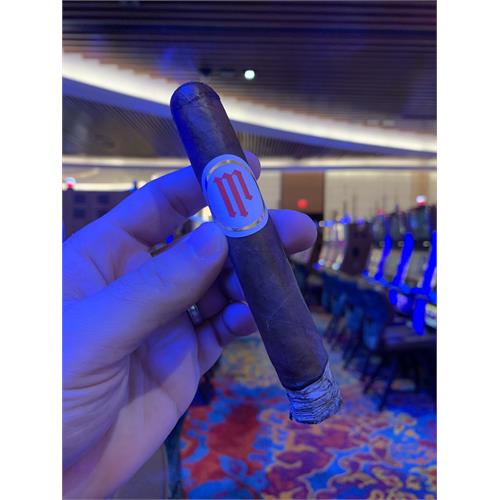 Crowned Heads Mil Dias Edmundo 5 3/8 * 52