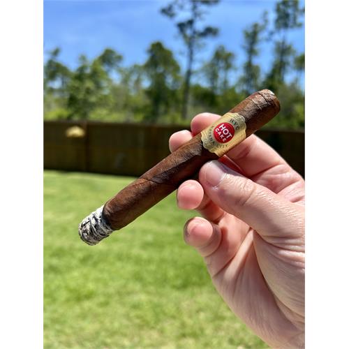 HVC Hot Cake Corona Gorda 5 5/8 * 46