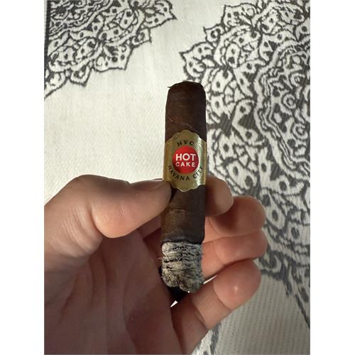 HVC Hot Cake Corona Gorda 5 5/8 * 46