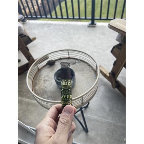 Southern Draw Cedrus Robusto 5 1/2 * 54