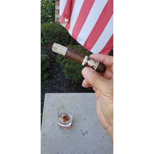 Alec Bradley Project 40 Maduro Robusto 5  * 50