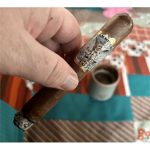 Gurkha San Miguel Toro 6  * 54