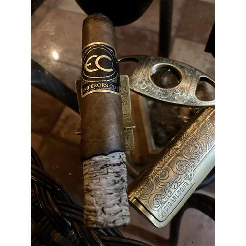 Emperors Cut Natural Pleasure Grand Robusto 5 1/2 * 56