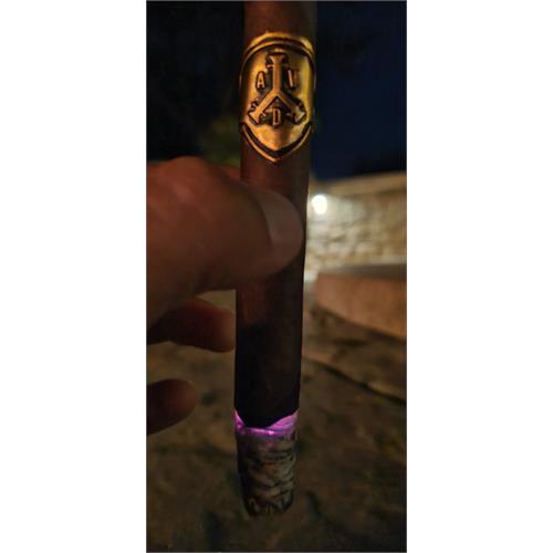 ADVentura The Royal Return King s Gold Robusto 5  * 52