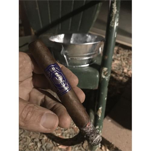 Desvalido Toro 6 1/8 * 52