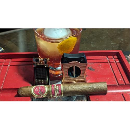 Aganorsa Leaf Rare Leaf Reserve Corojo Titan 6  * 60