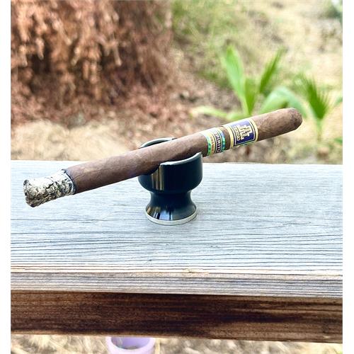 Trinidad Espiritu Series No. 2 Fundador 7 1/2 * 40
