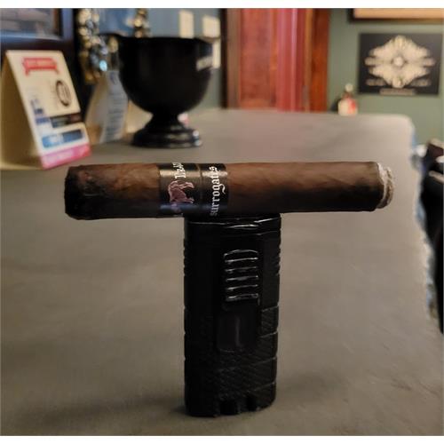 L Atelier Surrogates Robusto Exclusivos 6-Cigar Sampler