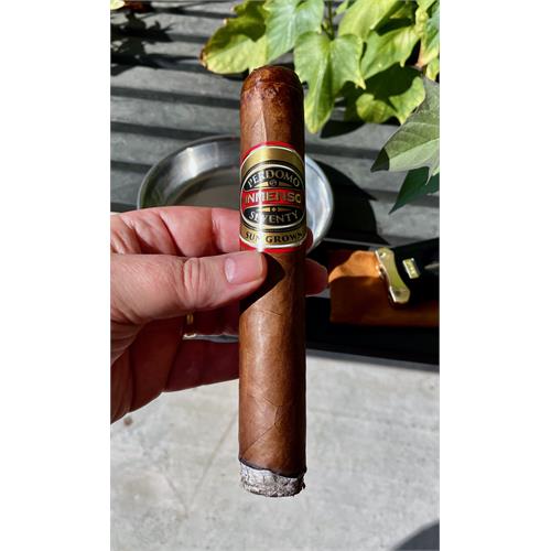Perdomo Inmenso Seventy Sun Grown Churchill 7  * 70