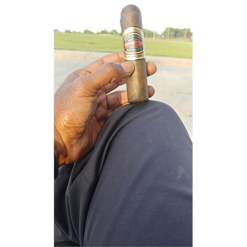 Perdomo Inmenso Seventy Maduro Robusto 5  * 70