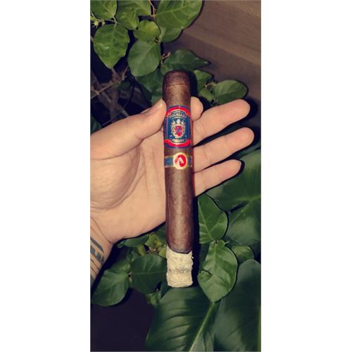 Micallef A Churchill 6 3/4 * 54