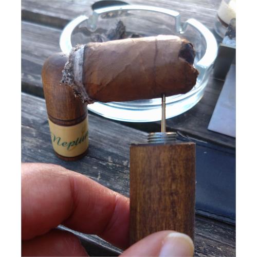The Nubber Cigar Holder