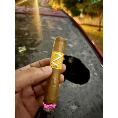 Zino Nicaragua Robusto 5  * 54