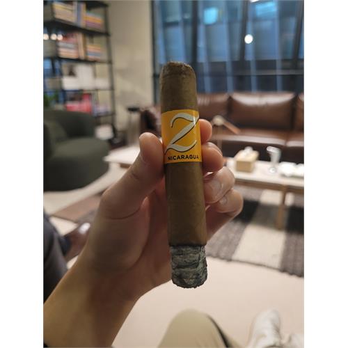 Zino Nicaragua Robusto 5  * 54