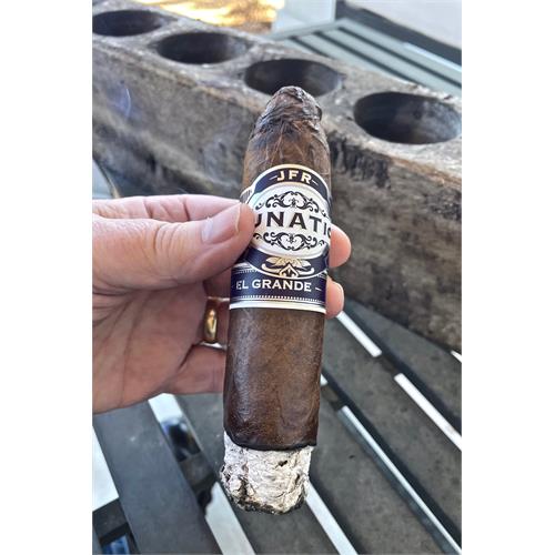 JFR Lunatic Maduro El Grande 5 1/2 * 80