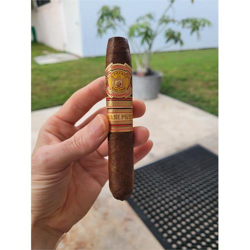 Arturo Fuente Rare Pink VS Happy Endings 5 1/2 * 53