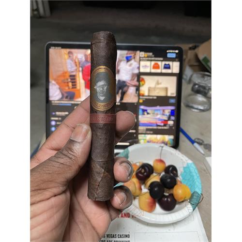 Caldwell Blind Man s Bluff Maduro This is Trouble Robusto 5  * 52