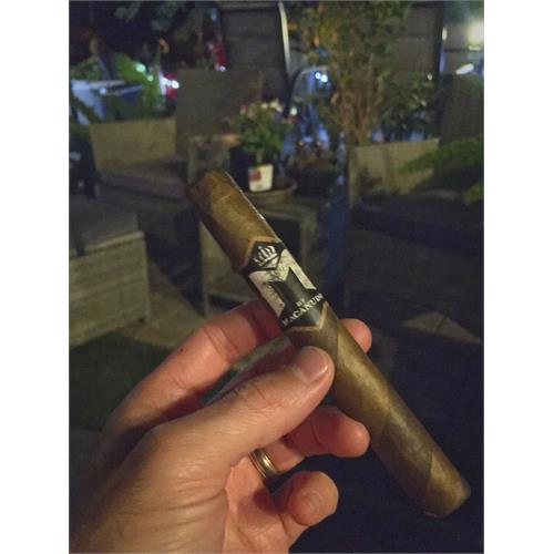 M by Macanudo Espresso Toro 6  * 50