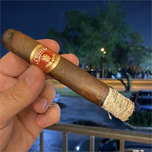 Tatuaje La Riqueza SE 5 5/8 * 54