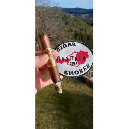 Oliva Serie V 135th Anniversary Edicion Limitada 5 1/2 * 54