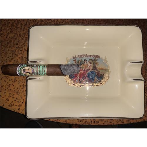 La Aroma de Cuba Pasion Box-Pressed Torpedo 6 1/8 * 54
