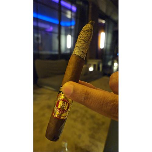 Arturo Fuente Hemingway Signature Natural 6  * 46