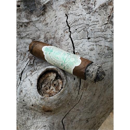 La Galera Imperial Jade Toro 6  * 52