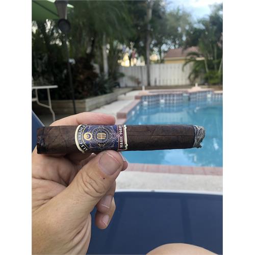 Alec Bradley Magic Toast Gran Toro 6  * 54