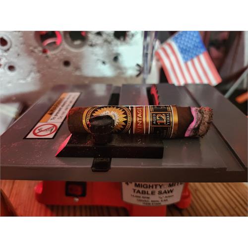 Perdomo Connoisseur Sun Grown Collection 12-Cigar Sampler