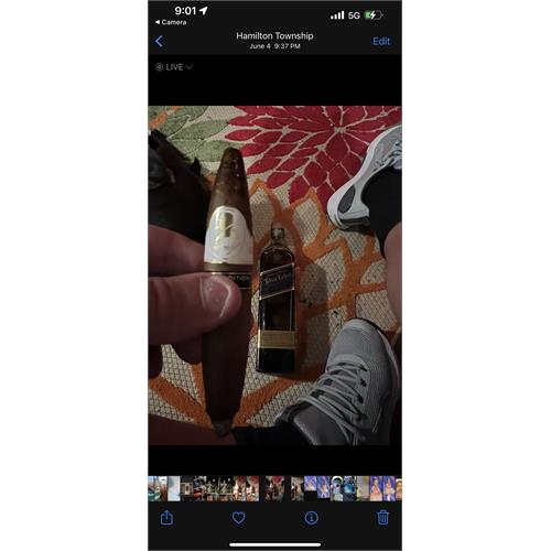 Davidoff Winston Churchill LE 2022 Perfecto 5 7/8 * 61