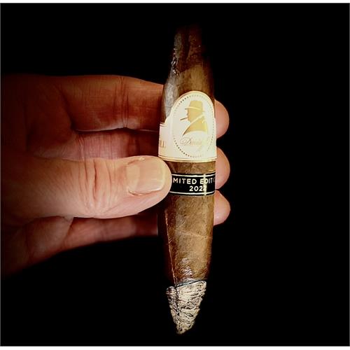 Davidoff Winston Churchill LE 2022 Perfecto 5 7/8 * 61