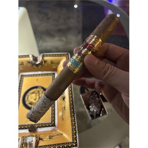San Cristobal Quintessence Churchill 7  * 49