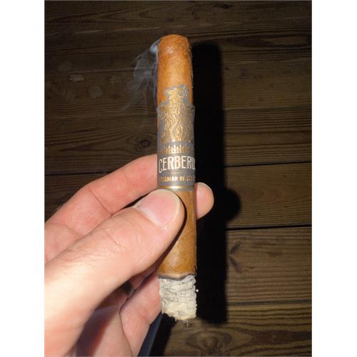 Guardian of the Farm Cerberus Lonsdale 6  * 44