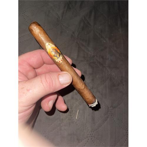 La Aurora Especiales Corona Gorda 6  * 47