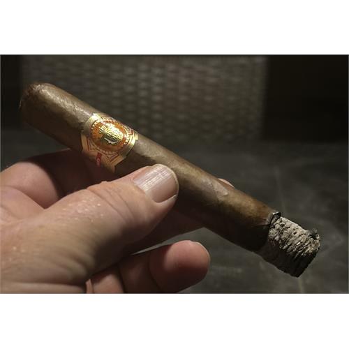 El Rey del Mundo Natural Robusto en Vidrio 5 1/2 * 50