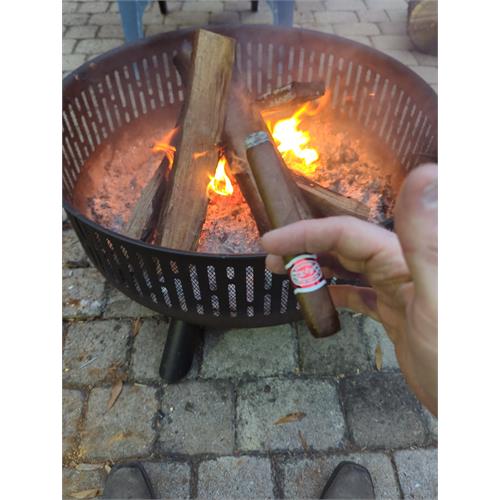 El Rey del Mundo by AJ Fernandez Limited Edition Toro 6  * 52