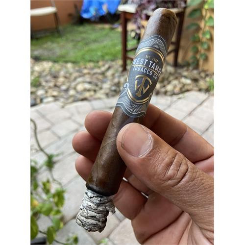 West Tampa Tobacco Company Black Toro 6  * 52