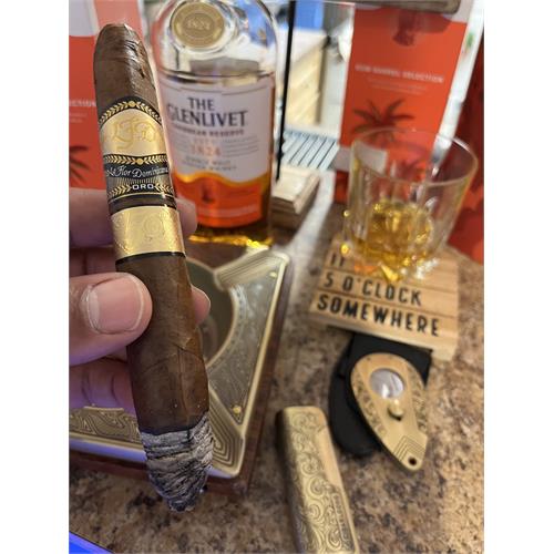 La Flor Dominicana TAA 2022 The Golden Salomon Natural 7  * 64