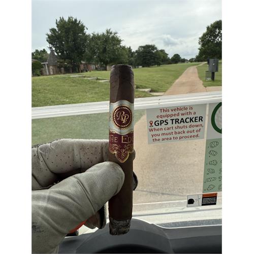 Rocky Patel The Edge 20th Anniversary Toro 6  * 52