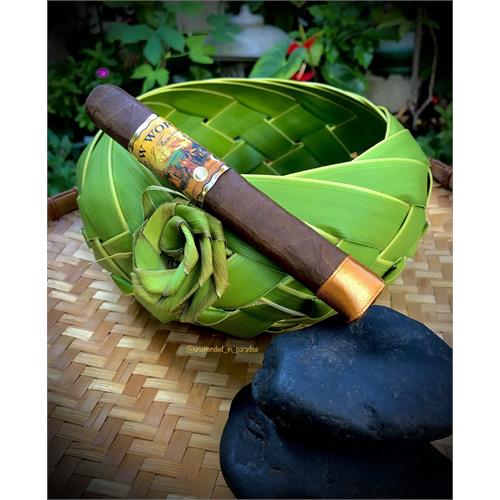 New World Dorado Robusto 5 1/2 * 52