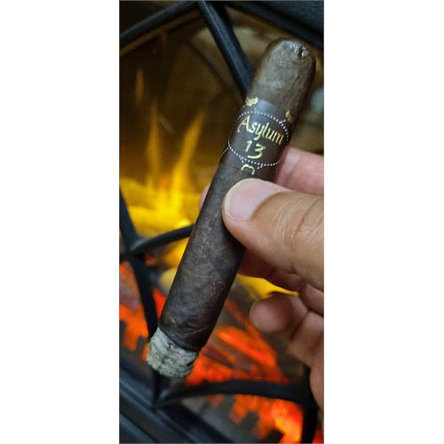 Asylum 13 Oblongata Maduro Robusto 5  * 50