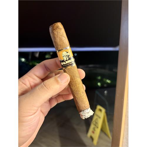 Foundation Olmec Claro Toro 6  * 52