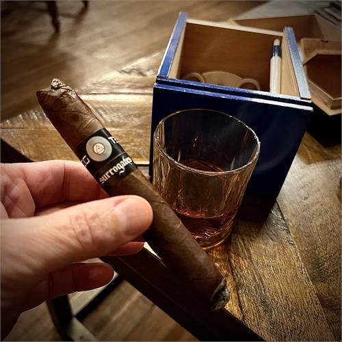 L Atelier Surrogates Big Ten Britanicas 5 3/8 * 48