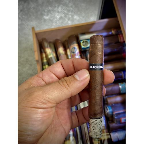 Blackened M81 Cigars by Drew Estate Corona 5  * 43