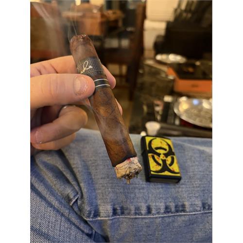 Liga Privada 10 Aniversario Robusto 5 1/2 * 54