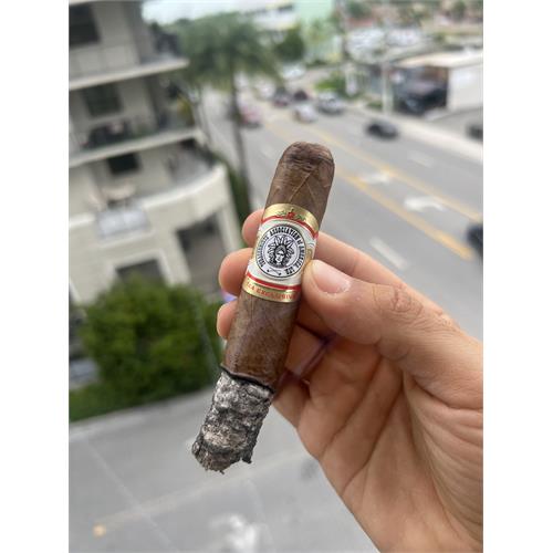 EP Carrillo TAA 2023 Box-Pressed Toro 6  * 52