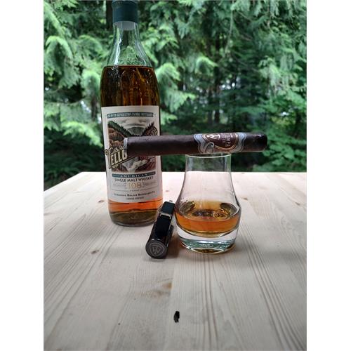 West Tampa Tobacco Company Red Toro  6  * 52