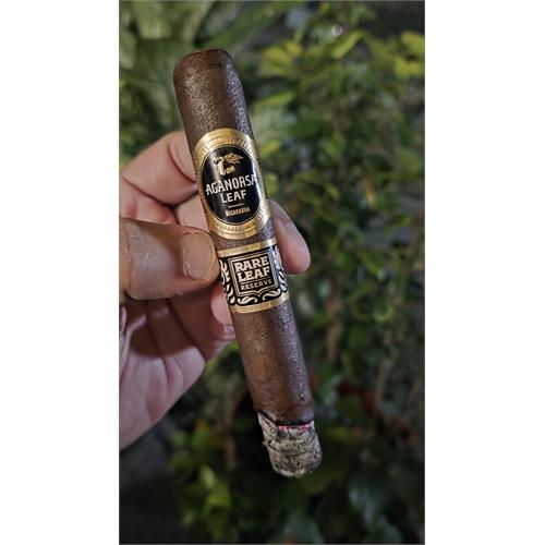 Aganorsa Leaf Rare Leaf Reserve Maduro Toro 6  * 54